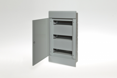 Фотография товара 'Ruvinil Щиток скрытой проводки на 36 модулей с дверцей 547х299х103мм 68136С'