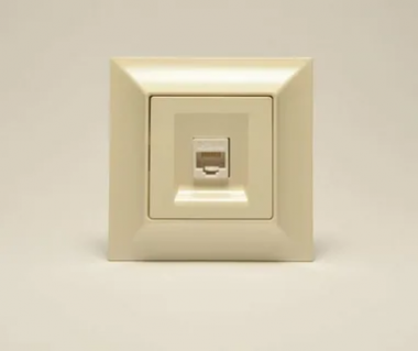 Фотография товара 'Ruvinil Э2-05-01 Эльба+.Розетка TLF'