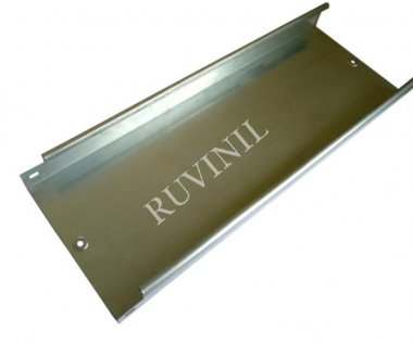 Фотография товара 'Ruvinil МЛН 150-100-3(0,55) Лоток неперфорированный 150х100х3000мм'