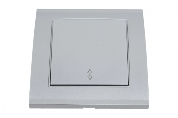 Фотография товара 'Ruvinil Э2-03-55 Эльба+.Выключатель 1-кл. проходной'