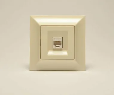 Фотография товара 'Ruvinil Э2-05-01 Эльба+.Розетка TLF'