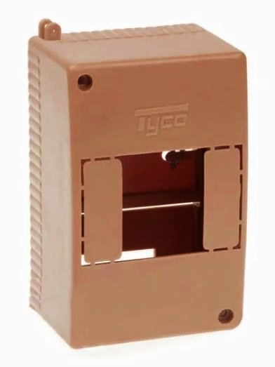 Фотография товара 'Ruvinil 68024К ТУСО коричневый Щит распред. пластиковый навесной 4мод IP30 130х90х65мм'